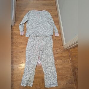 Cozy Women's Pajama Set - Pink and Gray Cheetah Print